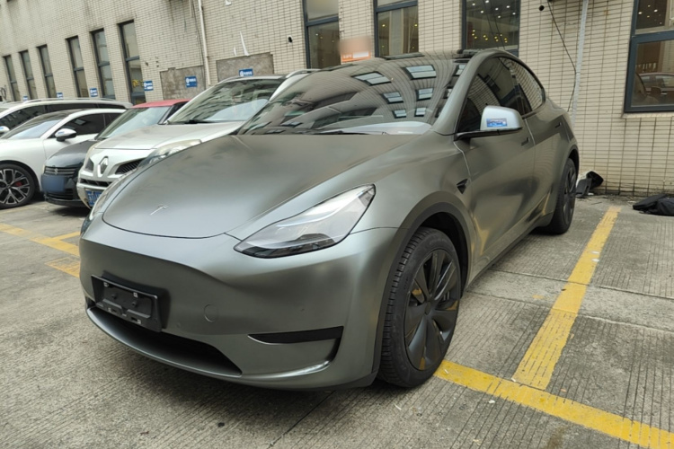 Tesla Model Y 2022 #2 Tesla Model Y 2022 car image #2