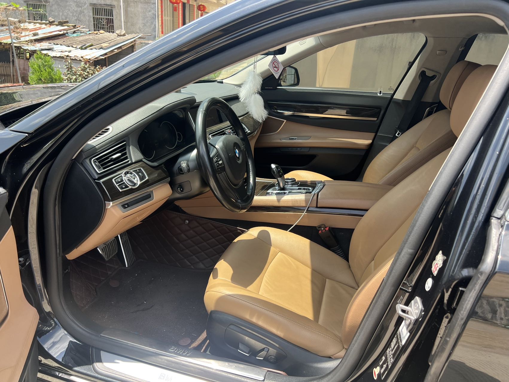 BMW 7 Series 2015 #4 BMW 7 Series 2015 car image #4