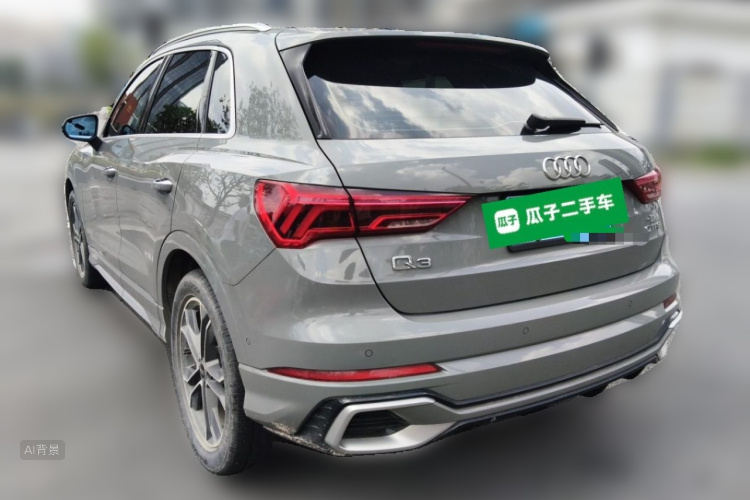 Audi Q3 2023 car image #5