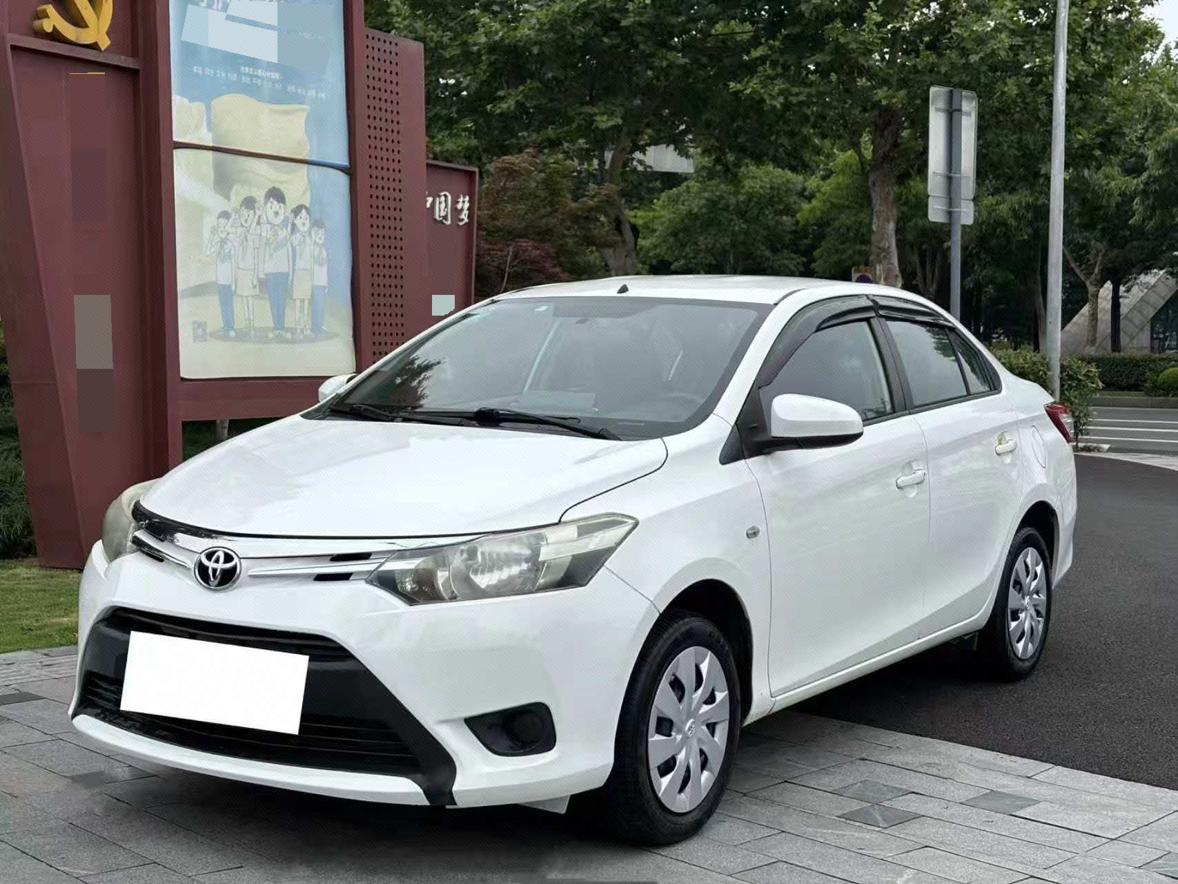 Toyota Vios 2015 Toyota Vios 2015 car image