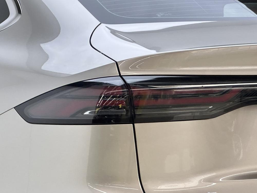 GEELY Emgrand 2026 car image #13