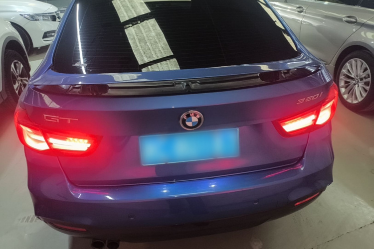 BMW 3 Series GT 2020 car image #6