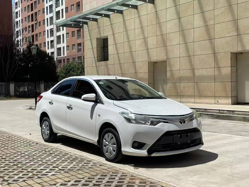 Toyota Vios 2015 изображение автомобиля #2