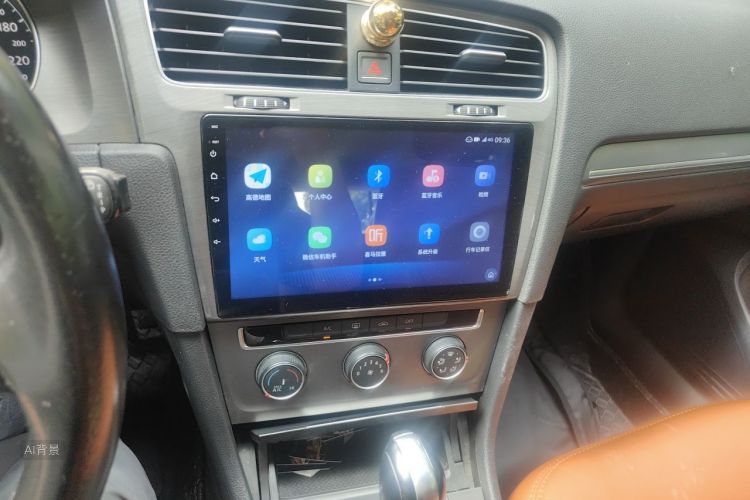 Volkswagen Golf 2015 car image #15