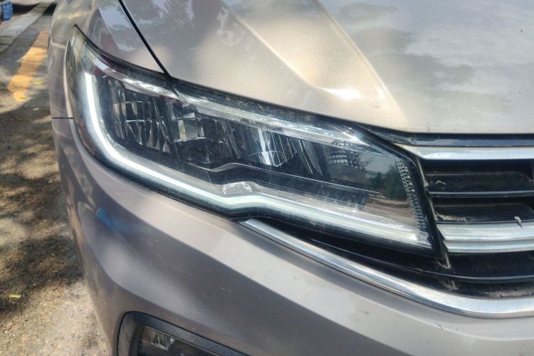 Volkswagen Bora 2019 car image #8