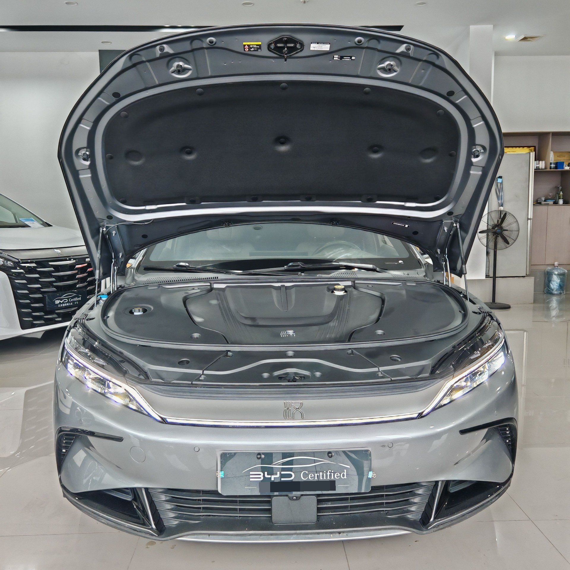 BYD Han 2024 #2 BYD Han 2024 car image #2