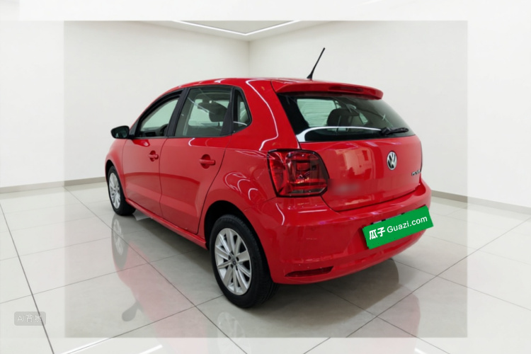 Volkswagen Polo 2015 car image #5