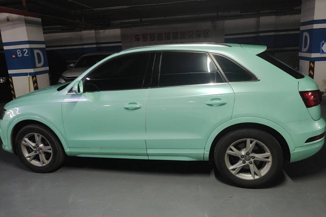 Audi Q3 2017 car image #7