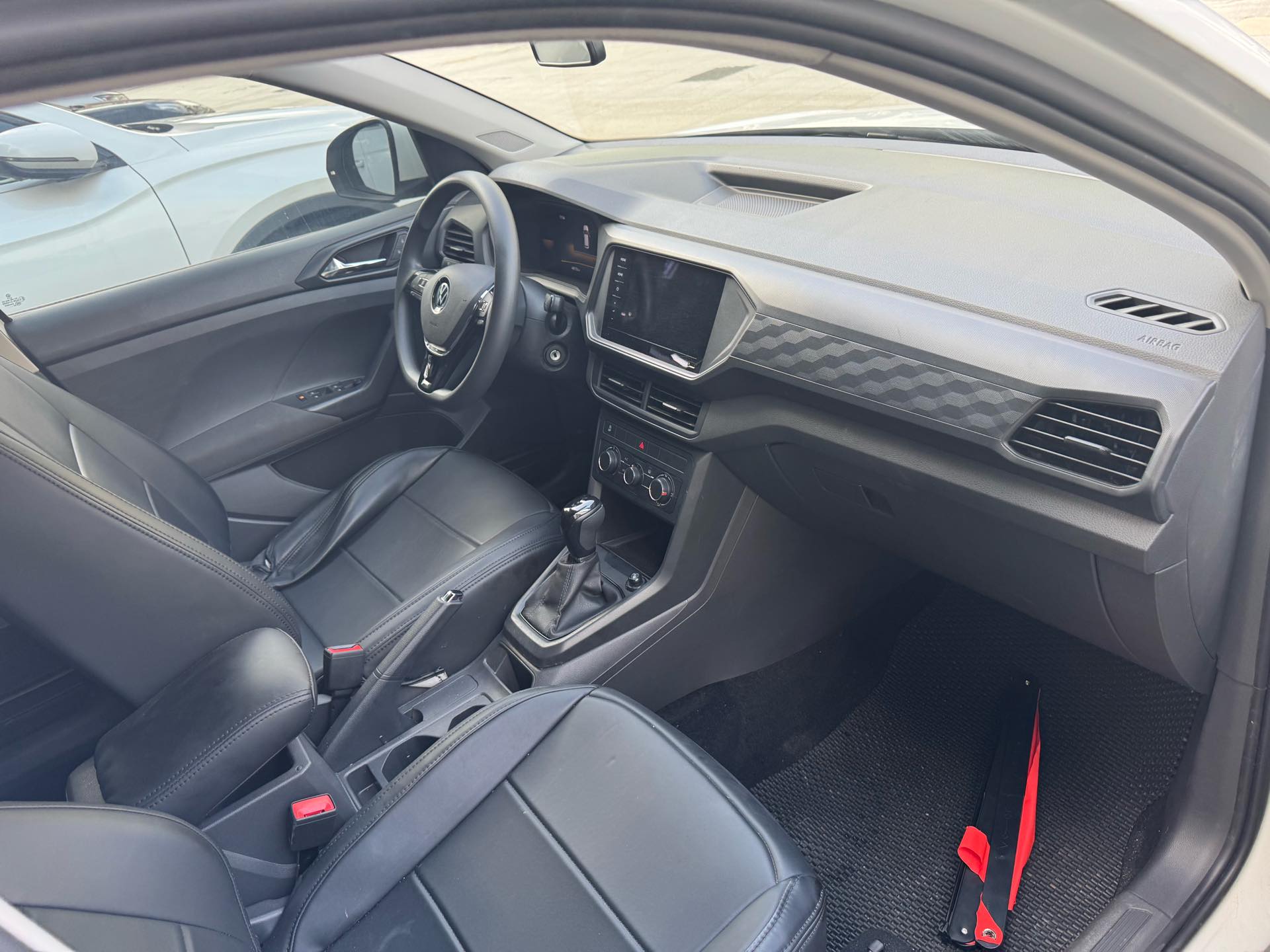 Volkswagen T-Cross 2025 car image #5