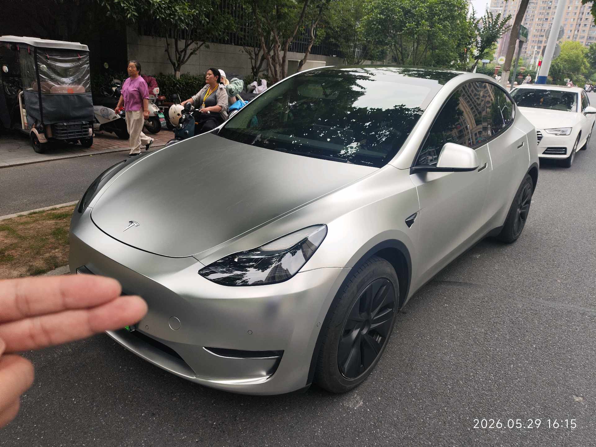 Tesla Model Y 2024 Tesla Model Y 2024 car image