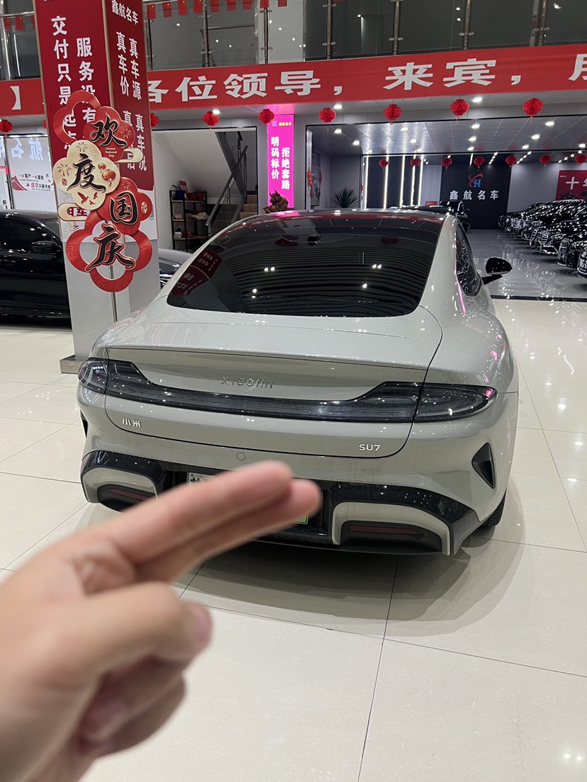 MI SU7 2025 car image #4