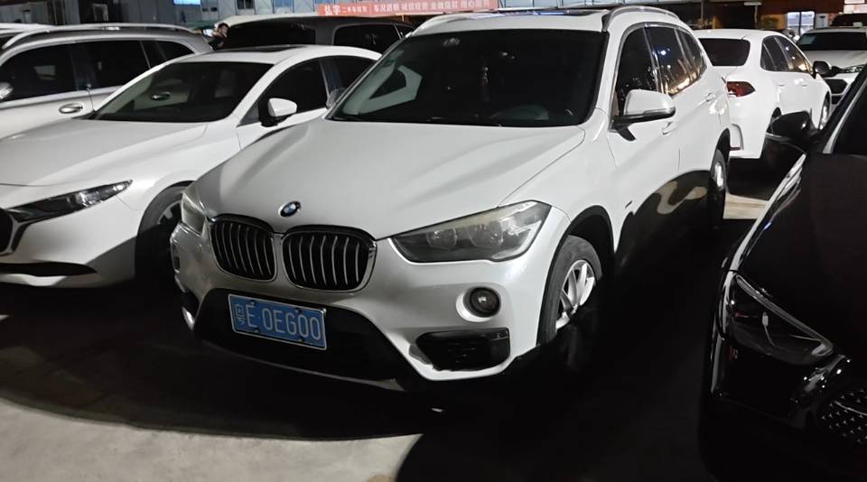 BMW X1 2016 BMW X1 2016 car image