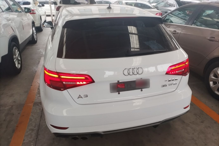 Audi A3 2019 car image #6