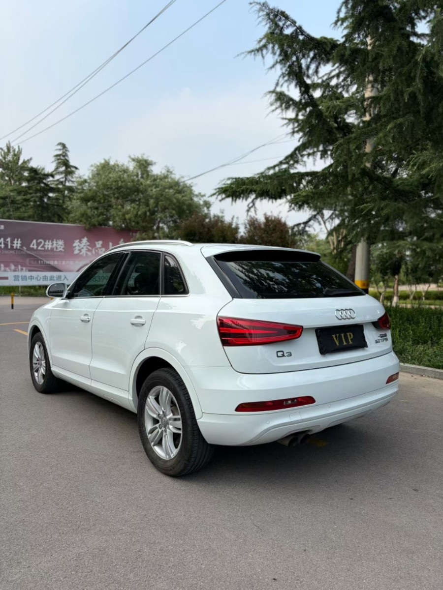 Audi Q3 2014 car image #4
