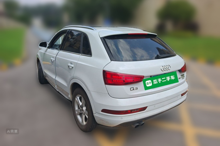 Audi Q3 2019 car image #5