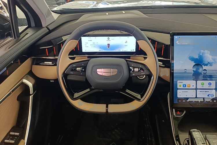 GEELY Boyue L 2023 car image #11