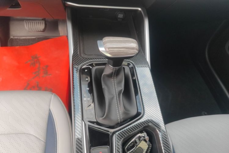GEELY Emgrand 2021 #14 GEELY Emgrand 2021 صورة سيارة #14