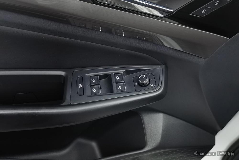 Volkswagen Bora 2020 car image #22