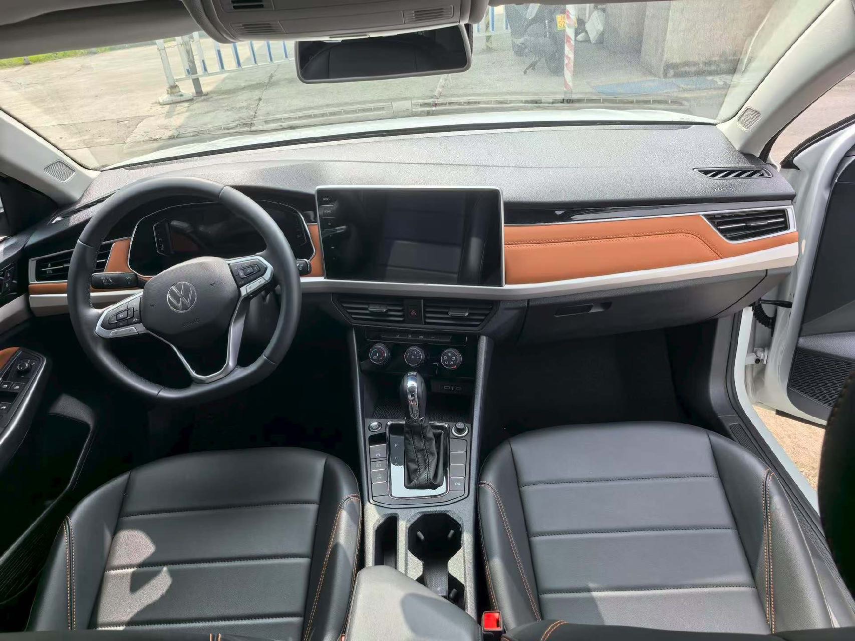 Volkswagen Bora 2023 car image #5