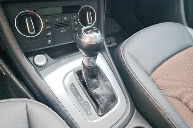 Audi Q3 2017 immagine di auto #18