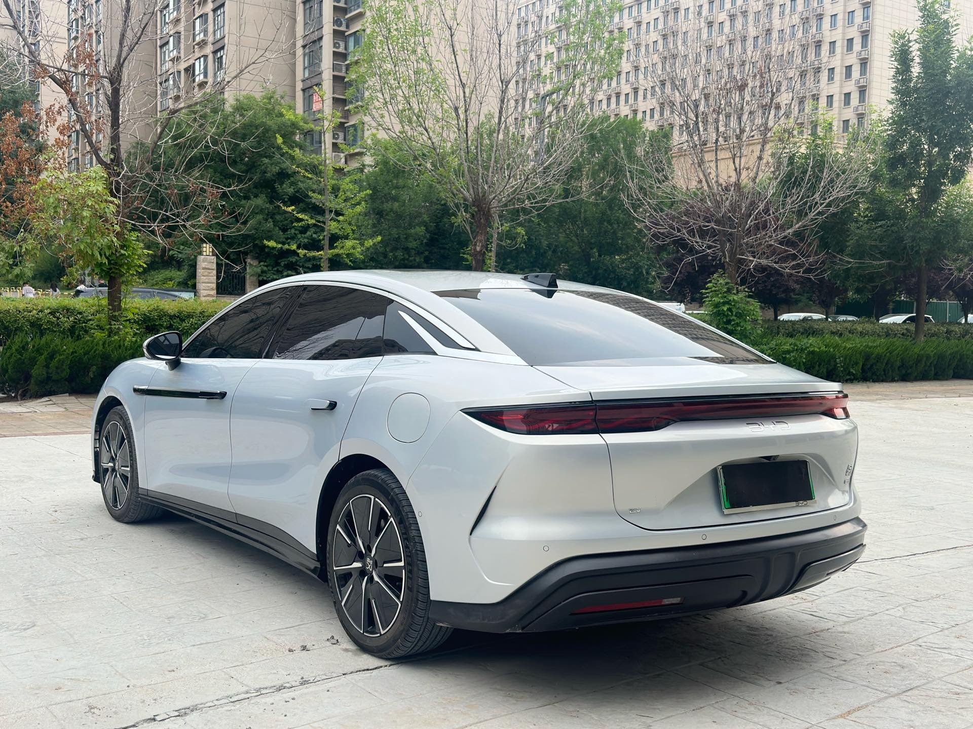 BYD HanL 2025 #4 BYD HanL 2025 صورة سيارة #4