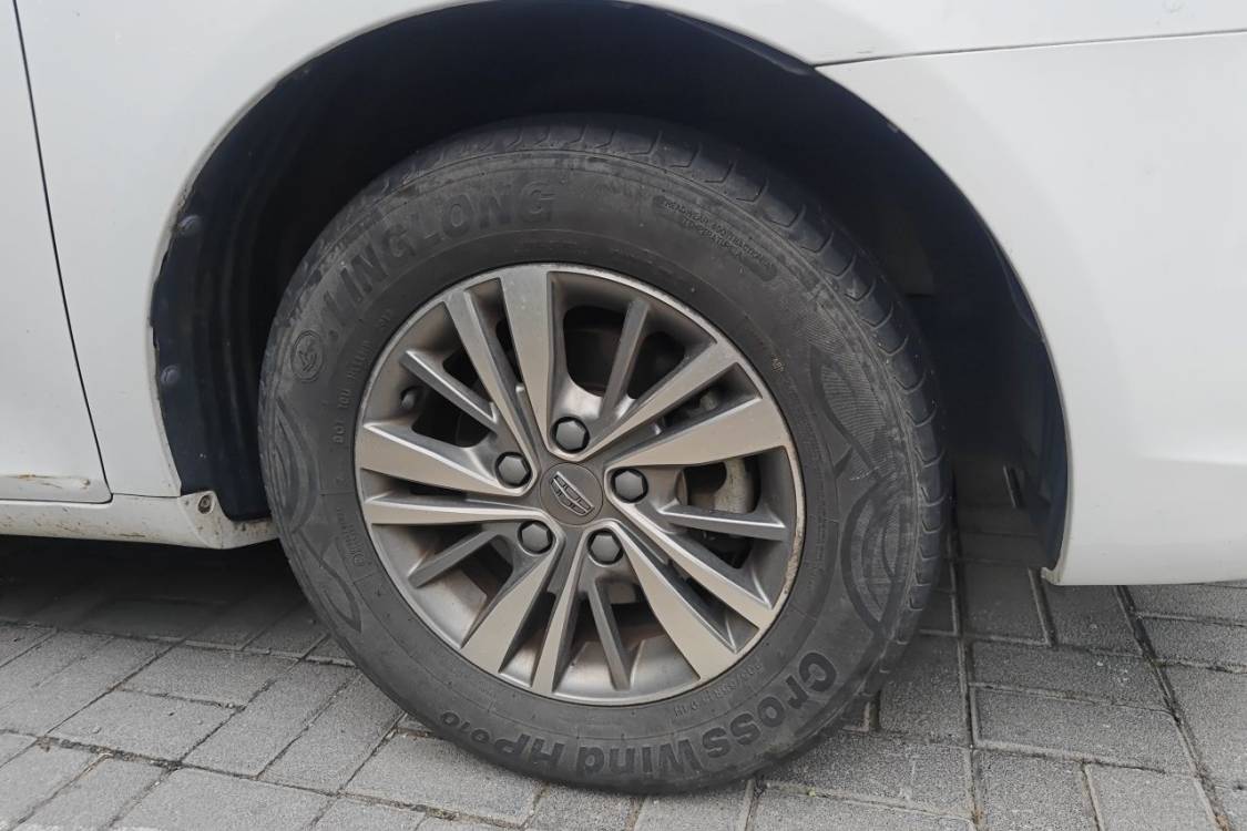 GEELY Emgrand 2018 #9 GEELY Emgrand 2018 car image #9