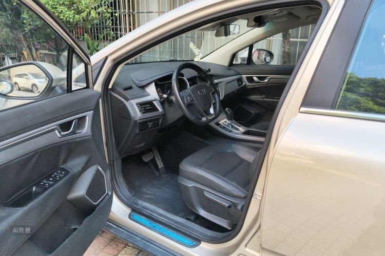 GEELY Emgrand GS 2018 #18 GEELY Emgrand GS 2018 صورة سيارة #18