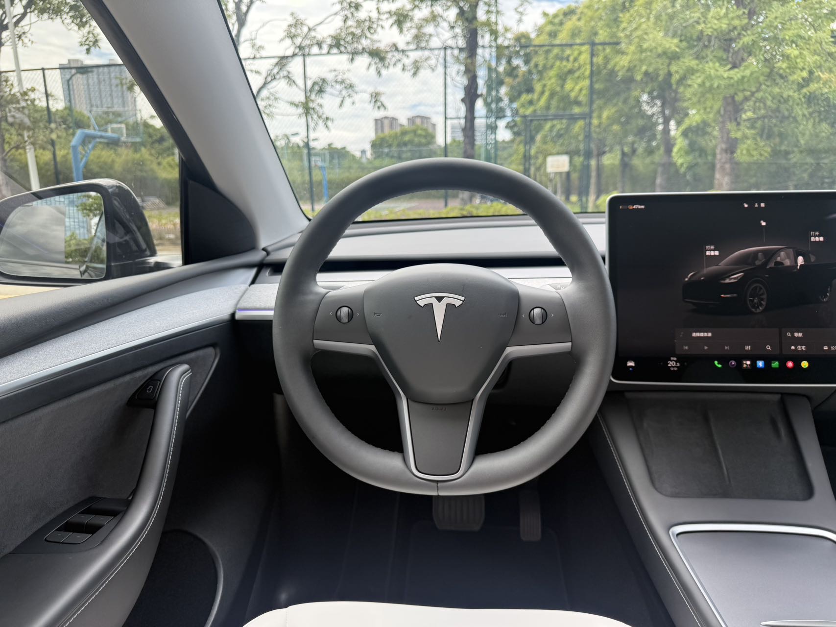 Tesla Model Y 2024 #5 Tesla Model Y 2024 car image #5