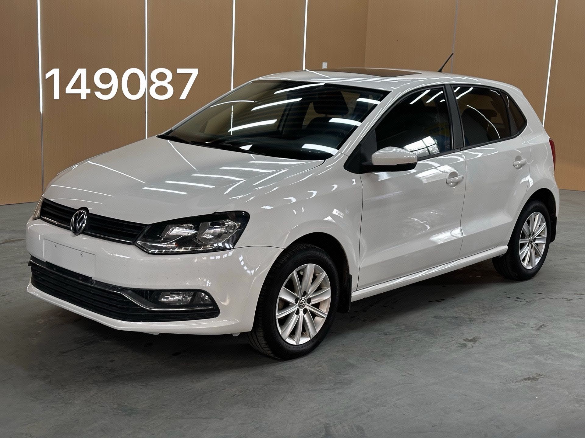 Volkswagen Polo 2015 Volkswagen Polo 2015 immagine di auto