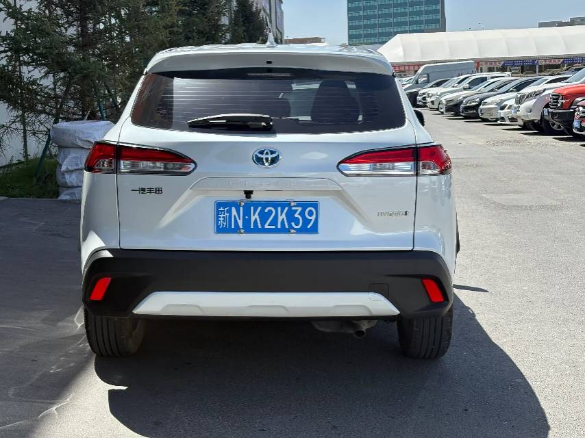 Toyota Corolla Cross 2024 immagine di auto #8