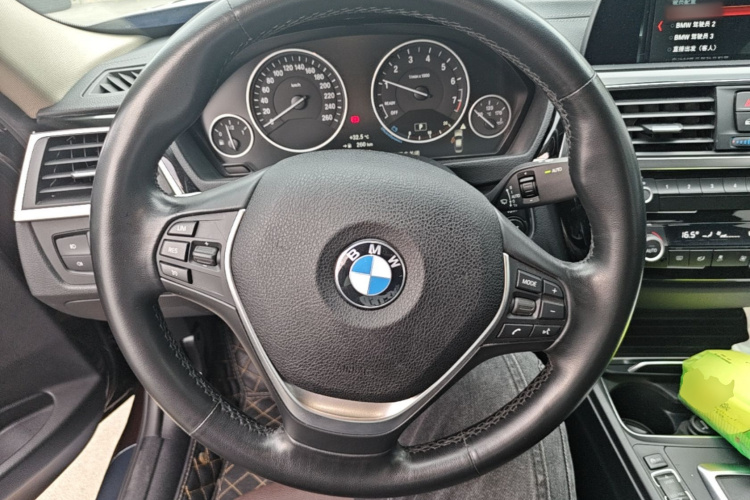 BMW 3 Series 2018 #15 BMW 3 Series 2018 car image #15