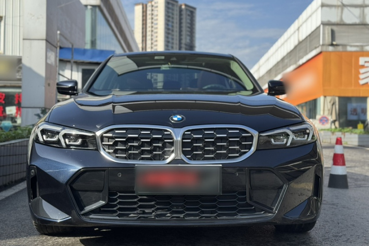 BMW 3 Series 2024 #6 BMW 3 Series 2024 car image #6