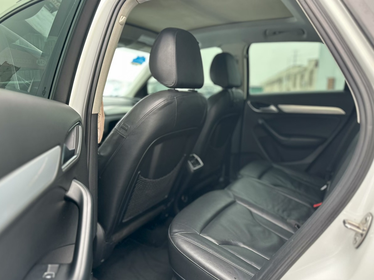 Audi Q3 2015 #6 Audi Q3 2015 car image #6