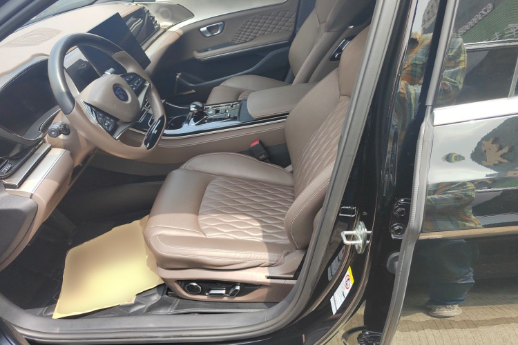 BYD Han 2023 car image #15