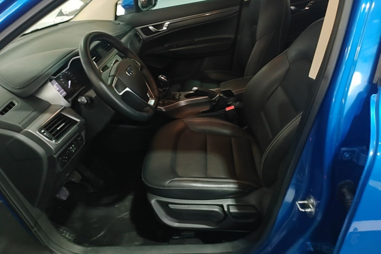 GEELY Emgrand GS 2016 car image #15