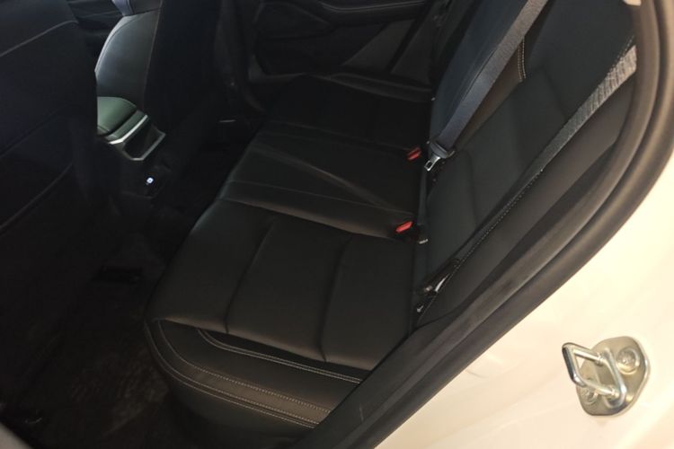 GEELY Emgrand 2025 car image #17