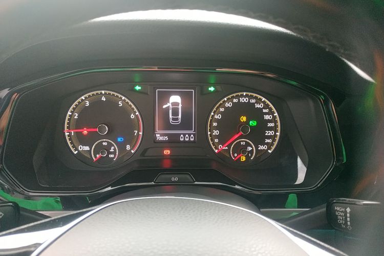 Volkswagen Bora 2021 car image #12