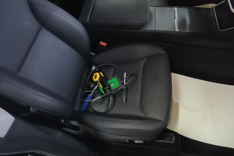 Tesla Model Y 2025 #24 Tesla Model Y 2025 car image #24