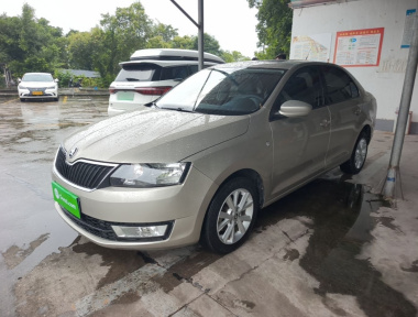 Skoda Rapid 2017 Skoda Rapid 2017 car image