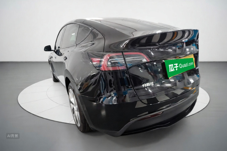 Tesla Model Y 2023 #5 Tesla Model Y 2023 car image #5