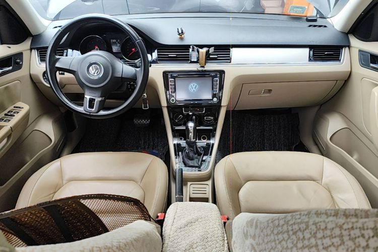 Volkswagen Bora 2014 immagine di auto #10