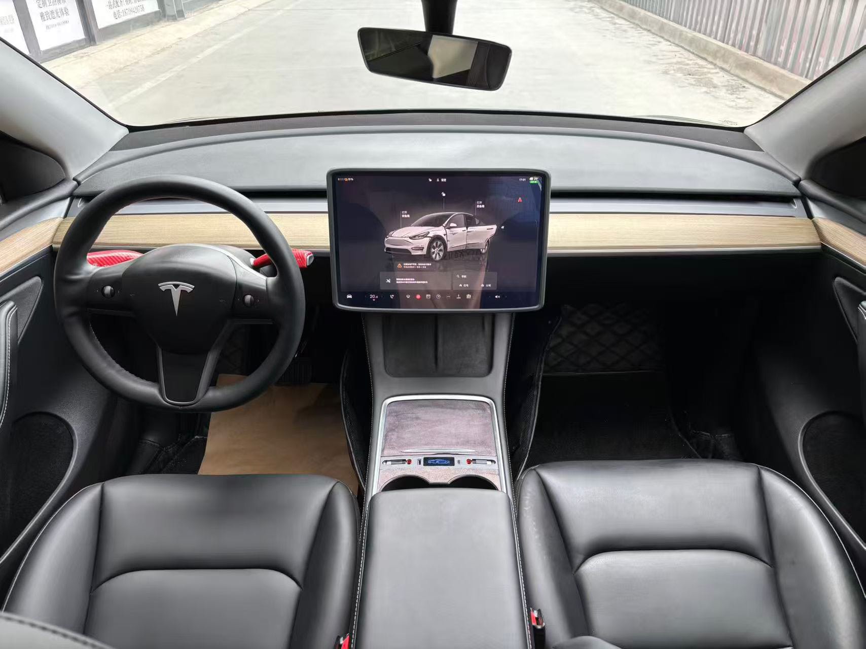 Tesla Model Y 2023 #5 Tesla Model Y 2023 car image #5