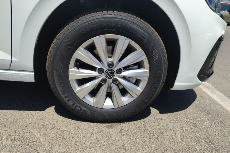 Volkswagen Lavida 2026 car image #9