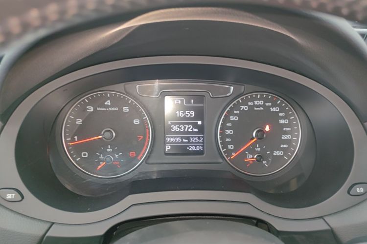 Audi Q3 2016 #12 Audi Q3 2016 car image #12