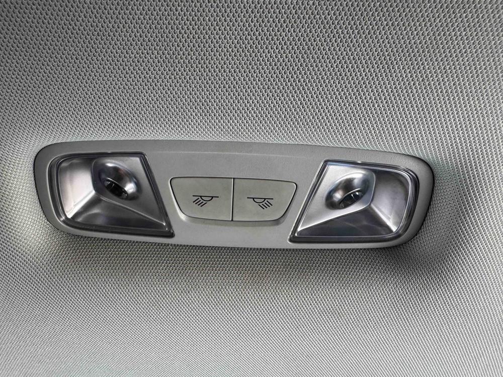 Audi Q3 2022 car image #20
