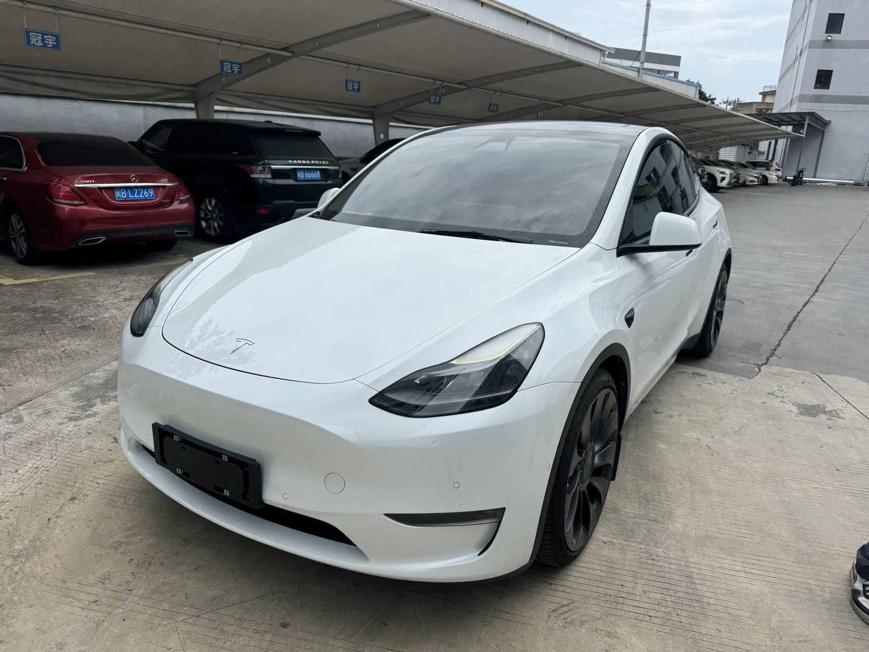 Tesla Model Y 2021 Tesla Model Y 2021 car image