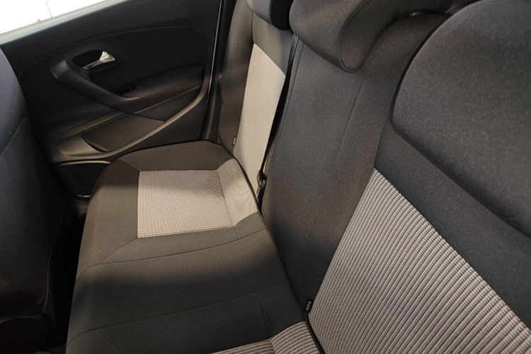 Volkswagen Polo 2016 #17 Volkswagen Polo 2016 car image #17