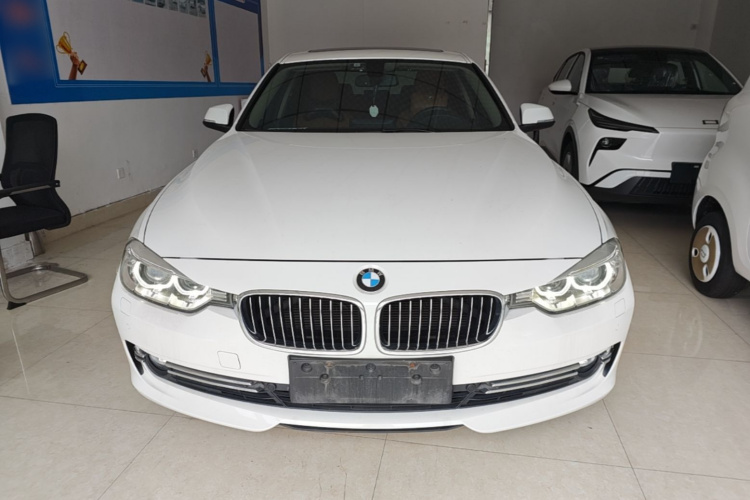 BMW 3 Series 2015 #3 BMW 3 Series 2015 car image #3