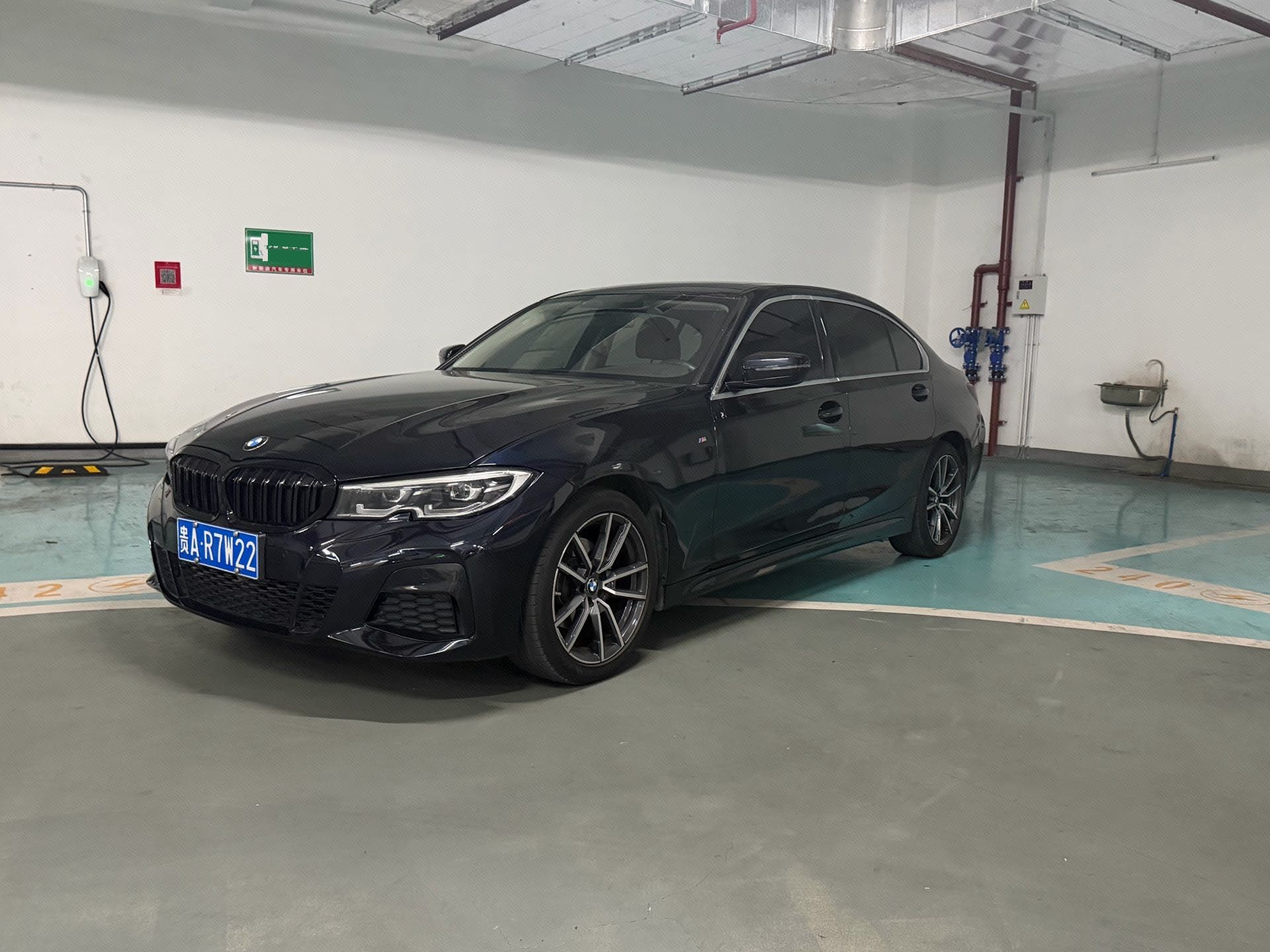 BMW 3 Series 2020 immagine di auto 
