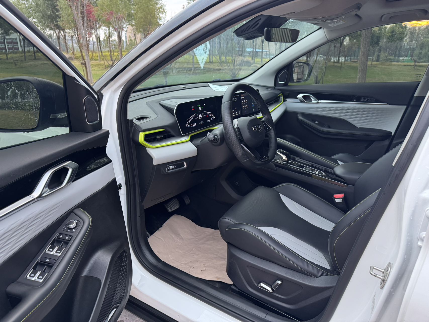 GEELY Coolray 2024 #7 GEELY Coolray 2024 imagen de coche #7